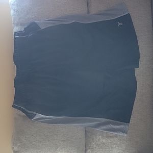 Mens old navy active go-dry shorts gray and black size M